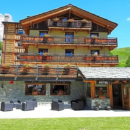 Miravidi A Cervinia 3*