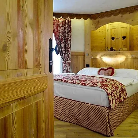 Miravidi A Cervinia Hotel 3*